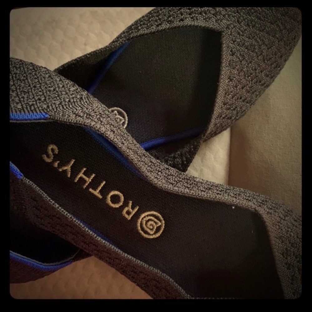 Rothy's flats size 9.5  (black honeycomb pattern)